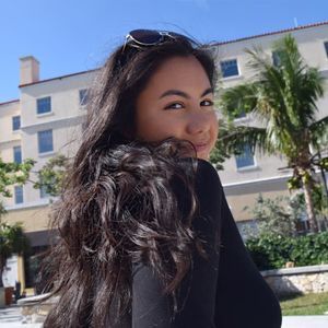 Meet your Posher, Sabrina